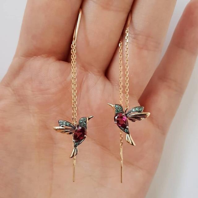 Emailli ve zirkonlu kolibri detaylı küpe